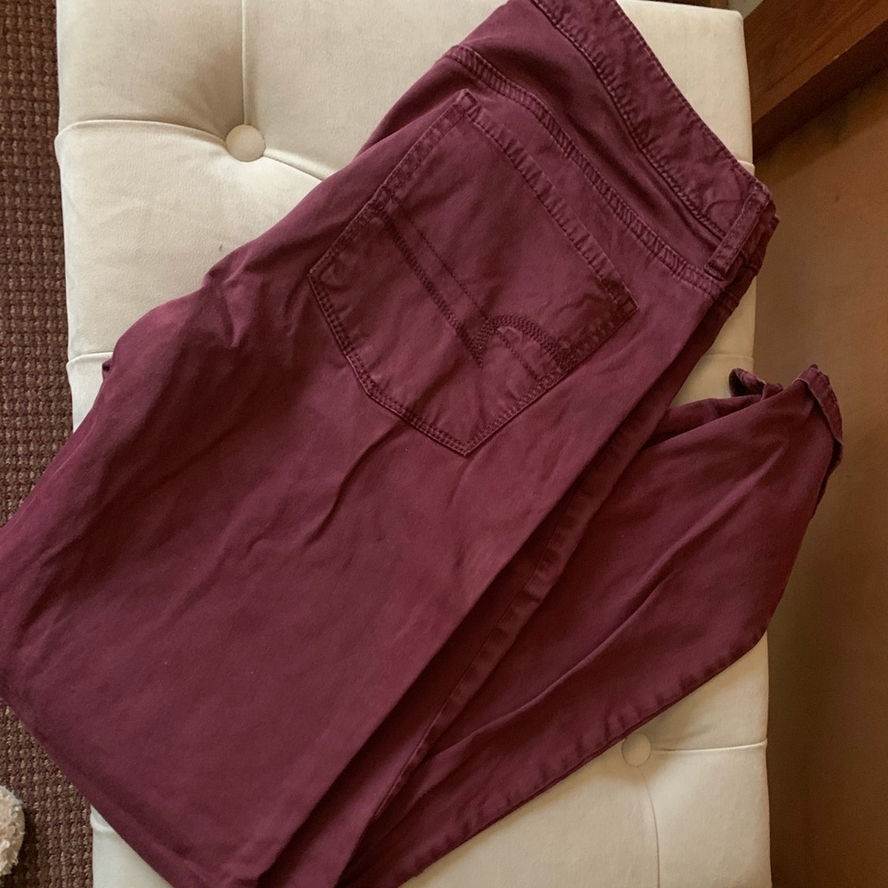 🌎 3/$10 - American Eagle pants size 10